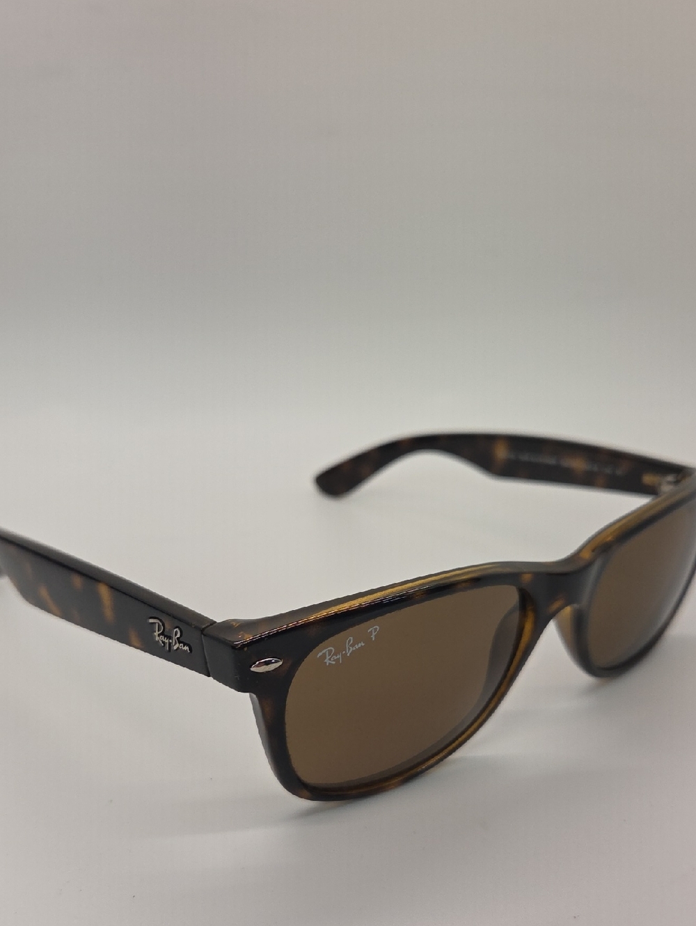 Ray-Ban RB2132 Tortoiseshell Brown New Wayfarer Polarized Sunglasses - Picture 2 of 16